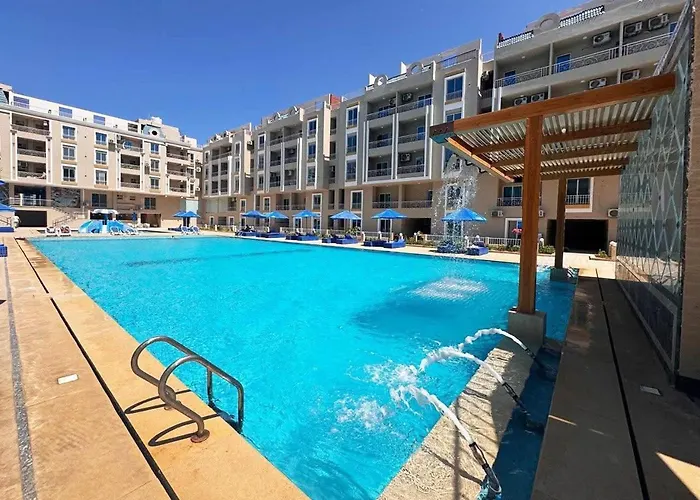 Pool View Near Airport & Hurghada